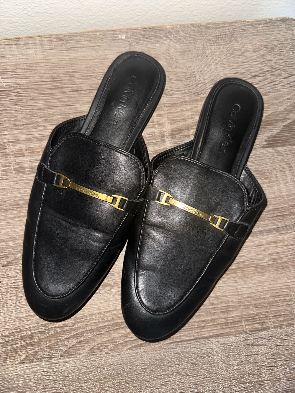 Calvin Klein Sidoll Leather Mules Slides Black Gold Hardware Size 8.5